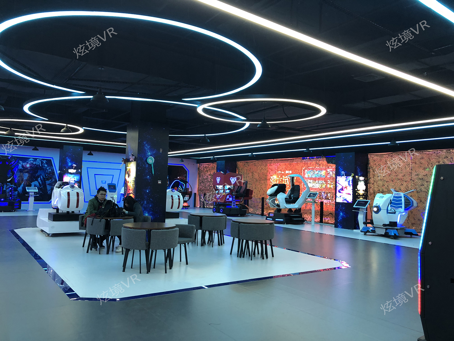 1678075038271997.jpg 東莞家匯購(gòu)物廣場(chǎng)VR體驗(yàn)館 (1).jpg